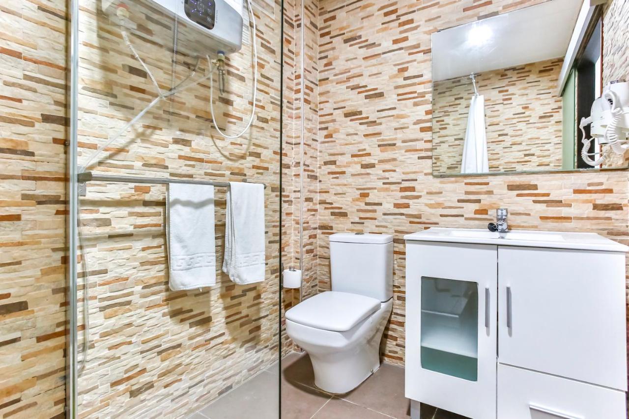 Laramond Barcelona Rooms מראה חיצוני תמונה