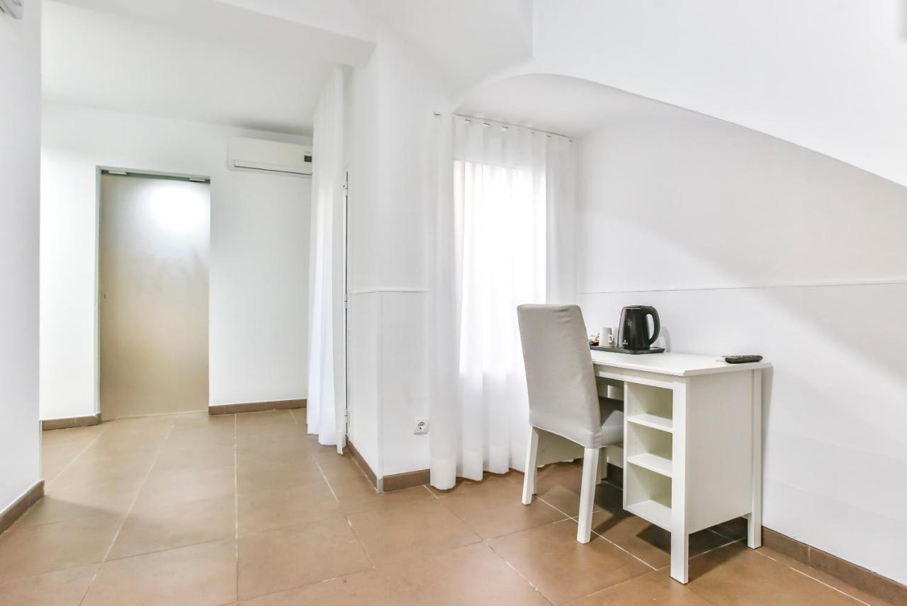 Laramond Barcelona Rooms מראה חיצוני תמונה