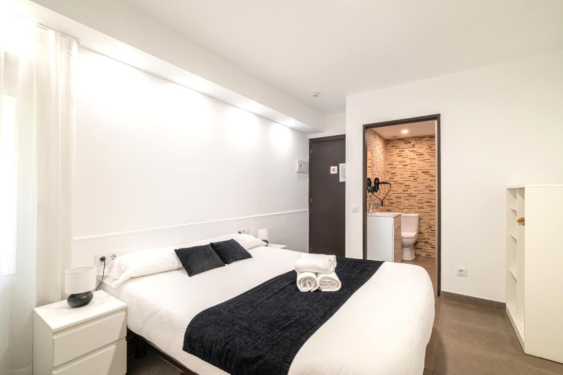 Laramond Barcelona Rooms מראה חיצוני תמונה
