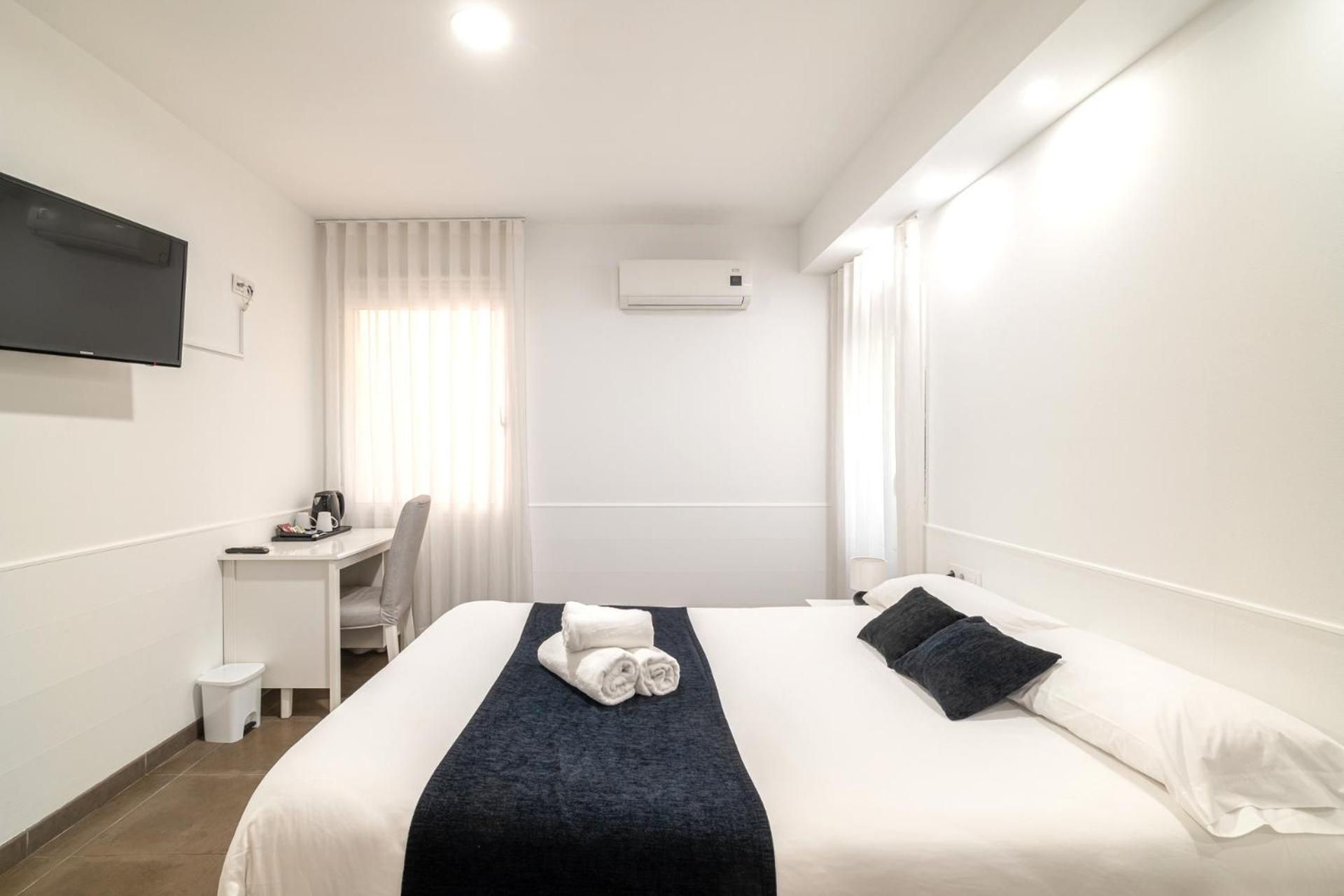 Laramond Barcelona Rooms מראה חיצוני תמונה